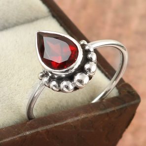 Dainty Garnet 925 Sterling Silver Ring RSREXT39-3