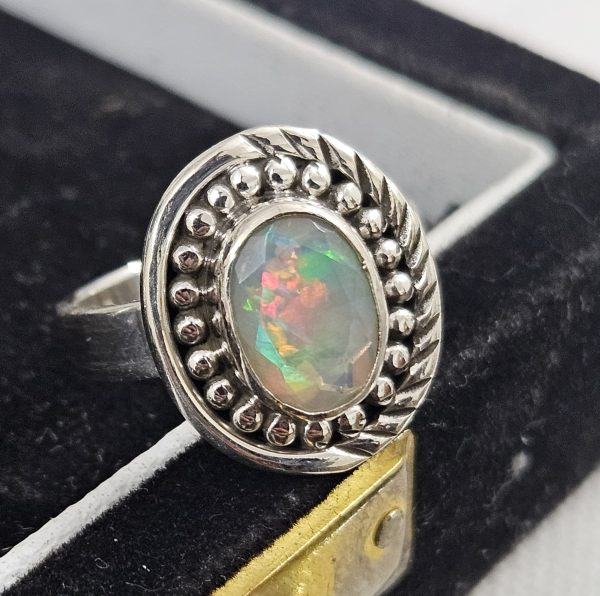 Ethiopian Opal Southwest Style 925 Sterling Silver Ring (REXT64-17)