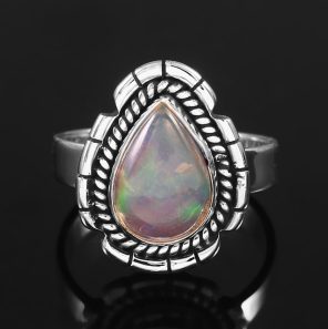 Ethiopian Opal Southwest Style 925 Sterling Silver Ring (REXT64-18)