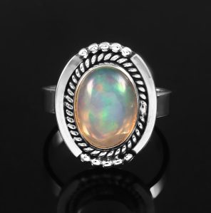 Ethiopian Opal Vintage Style 925 Sterling Silver Ring (REXT64-9)