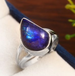 Blue Moonstone Size US 6 925 Sterling Silver Ring (REXT33-3)