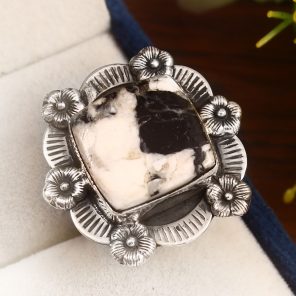 White Buffalo Turquoise Size US 8 925 Sterling Silver Ring (RS105-132)