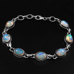 Fire Ethiopian Opal Bracelet 925 Sterling Silver Jewelry (REXT49-284)