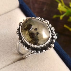 Prehnite Ring Size US 8 925 Sterling Silver (RS104-43)