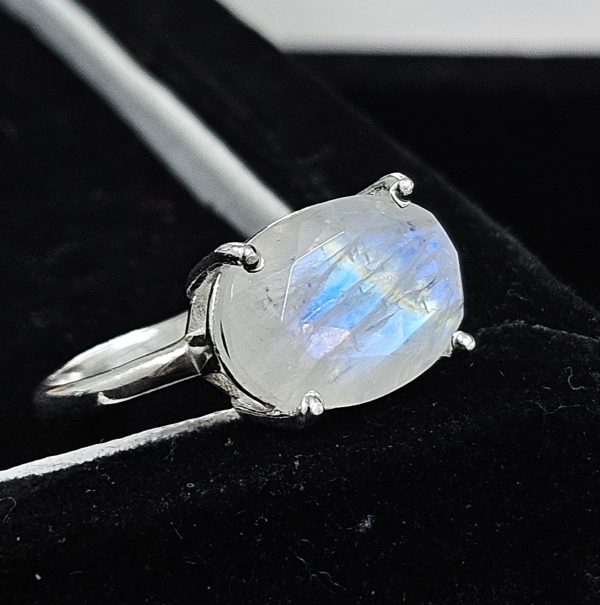 Rainbow Moonstone Claw Set 925 Sterling Silver Ring (RS14-158)
