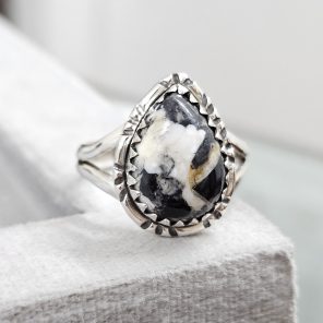 White Buffalo Turquoise 925 Sterling Silver Ring (REXT51-1)