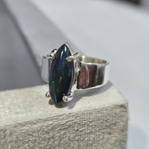 Black Opal Size US 7 Sterling Silver 925 Ring (REXT50-52)