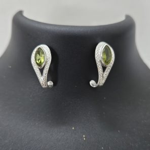 Peridot Serpent 925 Sterling Silver Stud Earring (RS101-7)