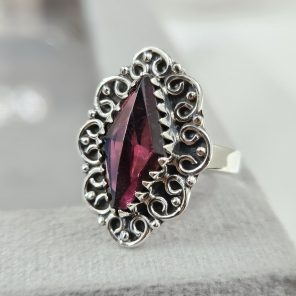 Rose Cut Garnet 925 Silver Ring (REXT61-8)