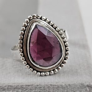 Rose Cut Garnet 925 Silver Ring (REXT61-1)