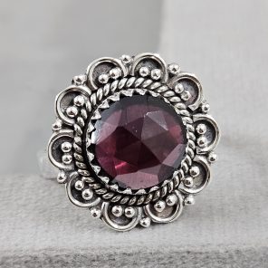 Rose Cut Garnet 925 Silver Ring (REXT61-26)