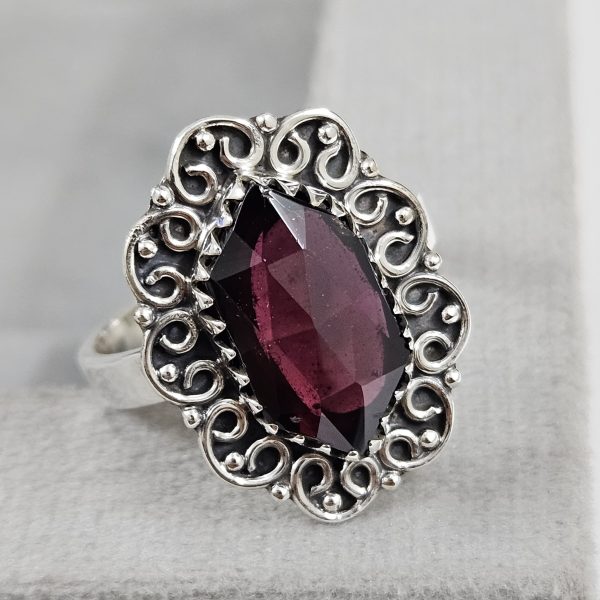 Rose Cut Garnet 925 Silver Ring (REXT61-6)
