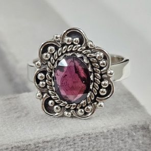 Rose Cut Garnet 925 Silver Ring (REXT61-25)