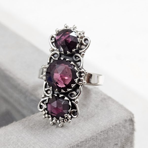 Rose Cut Garnet 925 Silver Ring (REXT61-9)