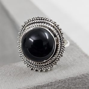Black Onyx 925 Sterling Silver Ring (REXT62-12)
