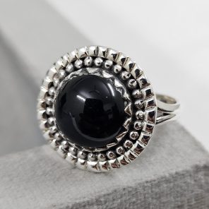 Black Onyx 925 Sterling Silver Ring (REXT62-15)