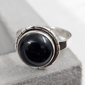 Black Onyx 925 Sterling Silver Ring (REXT62-40)