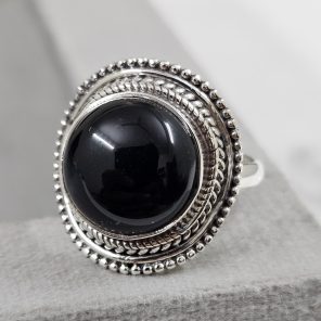 Black Onyx 925 Sterling Silver Ring (REXT62-8)