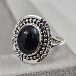 Black Onyx 925 Sterling Silver Ring (REXT62-3)