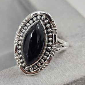 Black Onyx 925 Sterling Silver Ring (REXT62-4)