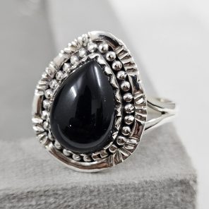 Black Onyx 925 Sterling Silver Ring (REXT62-2)