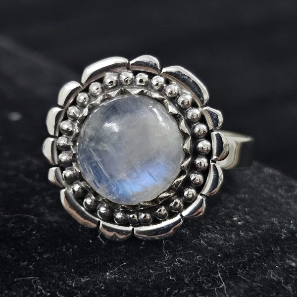 Rainbow Moonstone 925 Sterling Silver Ring (REXT62-84)