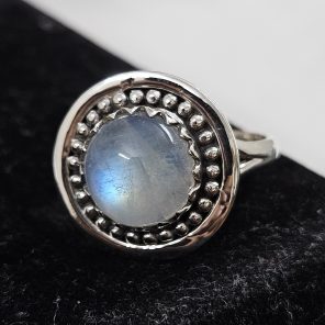 Rainbow Moonstone 925 Sterling Silver Ring (REXT62-119)