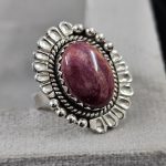 Purple Spiny Oyster Southwest Style 925 Sterling Silver Ring (REXT3-2)