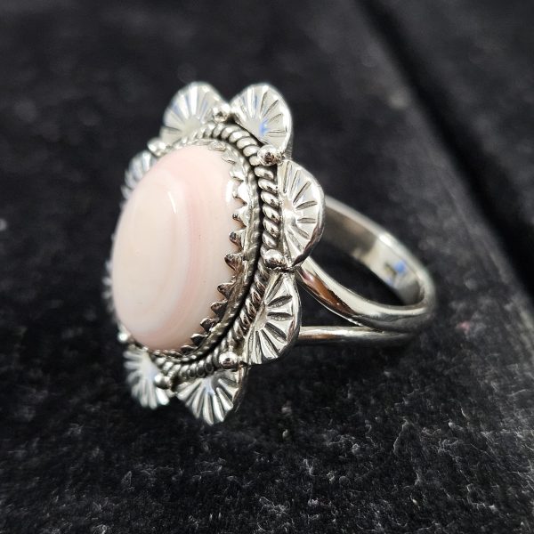Pink Queen Conch Shell Southwest Style 925 Sterling Silver Ring (REXT3-4) - Image 2