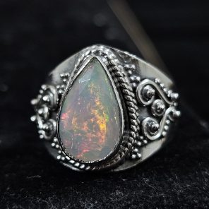 Ethiopian Opal Cut Gemstone 925 Sterling Silver Ring (RS32-95)
