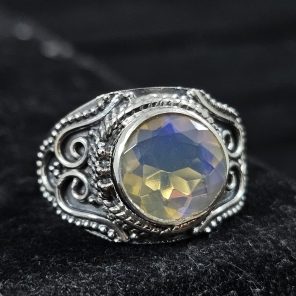 Ethiopian Opal Cut Gemstone 925 Sterling Silver Ring (RS32-94)