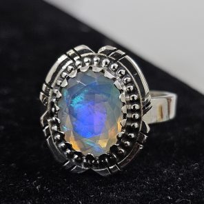 Ethiopian Opal Cut Gemstone 925 Sterling Silver Ring (RS32-103)