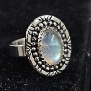 Rainbow Moonstone 925 Sterling Silver Ring (REXT10-4)
