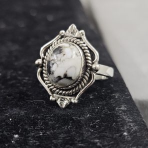 White Buffalo Turquoise 925 Sterling Silver Ring (REXT17-3)