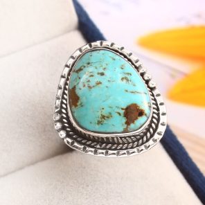 Kingman Turquoise Southwest Style Size US 9 925 Sterling Silver Ring (RS105-442)