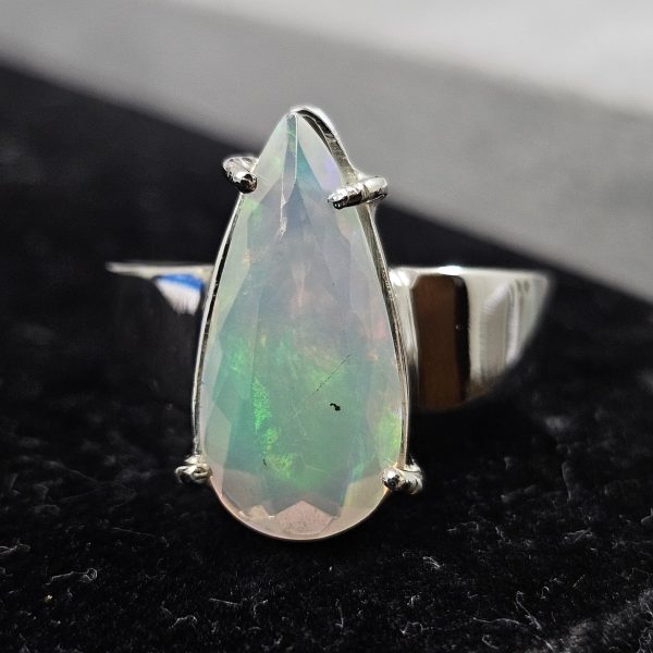 Opal 925 Sterling Silver Ring (REXT64-41)