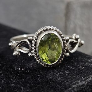 Dainty Peridot 925 Sterling Silver Ring (RS30-187)