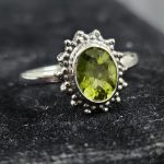 Dainty Peridot 925 Sterling Silver Ring (RS30-181)