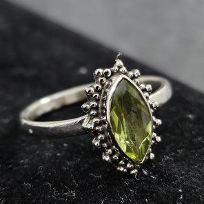 Dainty Peridot 925 Sterling Silver Ring (RS30-180)