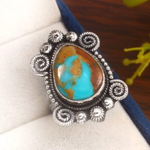 Kingman Turquoise Southwest Style Size US 7 925 Sterling Silver Ring (REXT24-5)