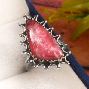 Thulite Size US 8 925 Sterling Silver Ring (REXT47-143)