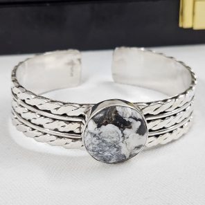 White Buffalo Turquoise 925 Sterling Silver Cuff Bangle (RS114-282)