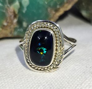 Black Opal 925 Sterling Silver Ring (REXT20-4)