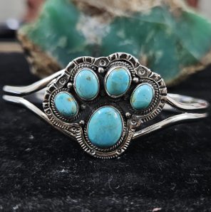 Mohave Turquoise Dog Paw 925 Sterling Silver Bangle Cuff (RS112-114)