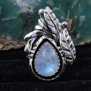 Rainbow Moonstone Southwest Feather 925 Sterling Silver Ring (REXT70-11)