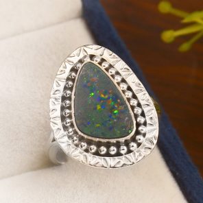Australian Opal Size US 7 925 Sterling Silver Ring (REXT11-103)
