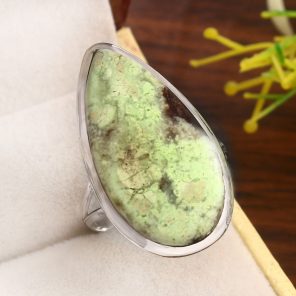 Mint Chrysoprase Size US 10 925 Sterling Silver Ring (REXT71-37)