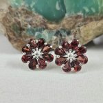 Garnet Flower Cluster 925 Sterling Silver Stud Earring (REXT49-307)