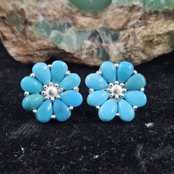 Kingman Turquoise Flower Cluster 925 Sterling Silver Stud Earring (REXT49-304)