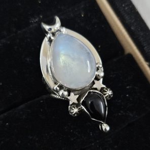 Rainbow Moonstone & Black Onyx Southwestern 925 Silver Ring (REXT31-9)